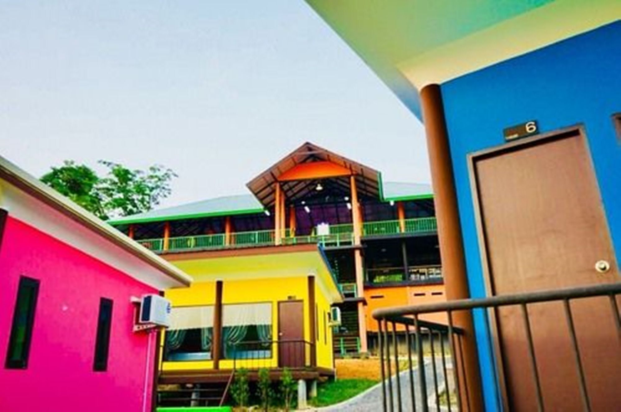 T-House@Siray Hotel Phuket Kültér fotó